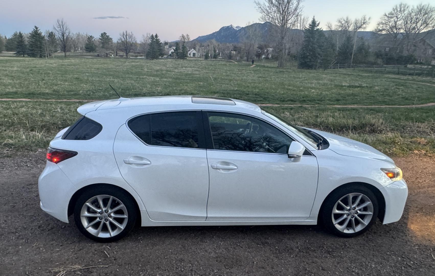 2012 White /Black Lexus CT 200h PREMIUM (JTHKD5BH2C2) with an 1.8L I4 F DOHC 16V engine, Automatic transmission, located at 2510 47th St. Suite 200, Boulder, CO, 80301, (303) 641-0333, 40.026196, -105.243217 - 2012 Lexus CT200H This Beautiful 40 MPG, CT200 Hybrid was acquired by Boulder Motors, February 22, 2023. A full Premium Synthetic Oil Service and Multi-Point Inspection were performed by Stevinson Lexus in Frederick. It is Finished in Lexus Starfire Pearl. It is Finished in Lexus Starfire Pearl. - Photo#3